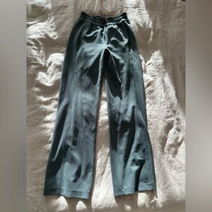 Lululemon Ribbed Softstreme Pants regular length 32.5”
